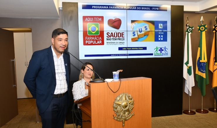 Raio X do Programa Farmácia Popular no plenário do CFF