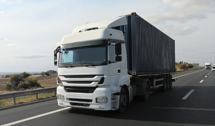 Comissão da Câmara vota PL que obriga farmacêuticos em transportadoras