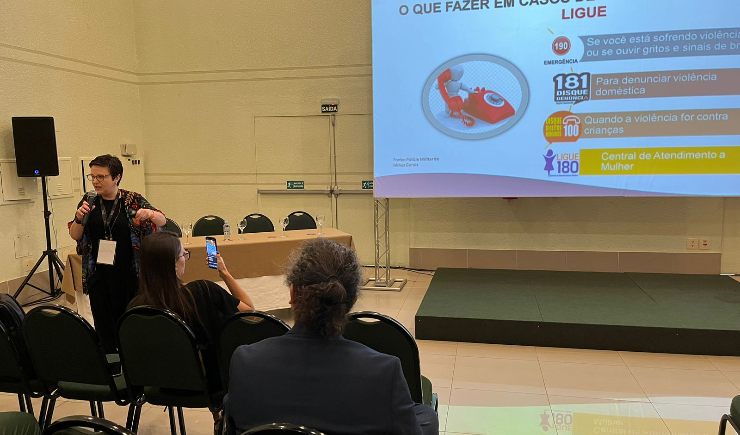 Palestra no II CBCF orienta sobre estratégias para o combate à violência contra a mulher