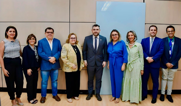 CFF pede apoio ao MEC e ao Ministério da Saúde pelo ensino de qualidade na graduação