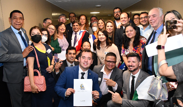 PL do #PisoJá deve ser votado em mais uma comissão na quarta-feira, 7/12
