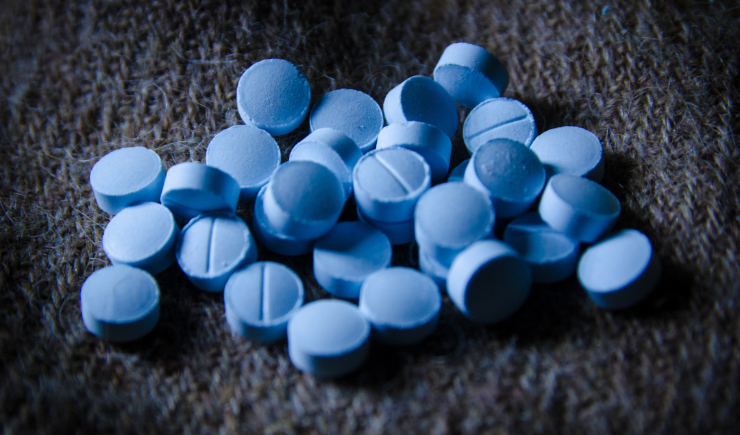 Top 10: Medicamento para disfunção erétil lidera levantamento dos mais vendidos online no Brasil