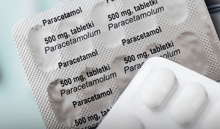 Paracetamol só é prejudicial ao fígado se ingerido em altas doses e em excesso, explica farmacêutico