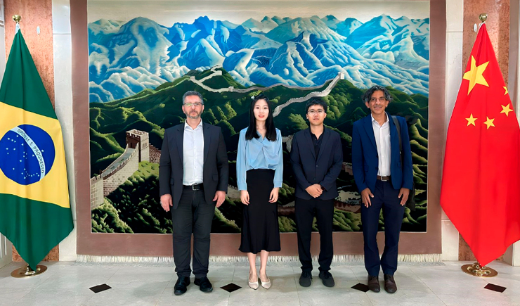 CFF quer promover intercâmbio para que os chineses se aprofundem em plantas das Farmácias Vivas