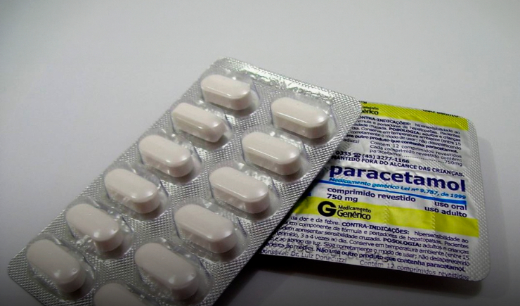 Automedicação sem a adequada orientação pode agravar o estado de saúde do paciente