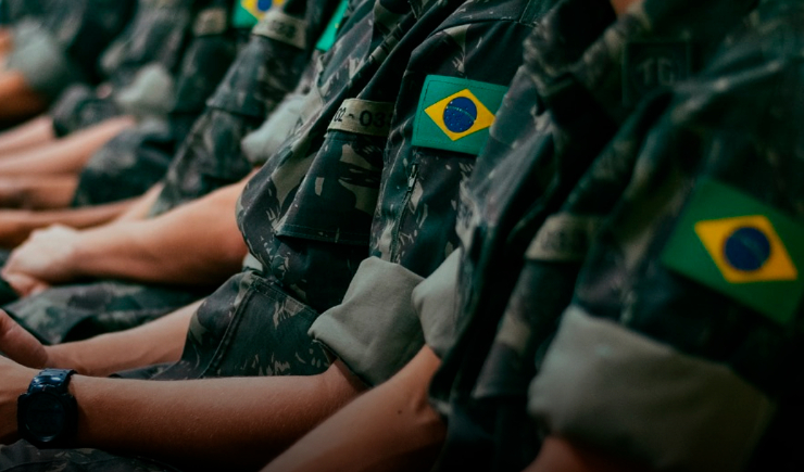 Exército divulga edital de concurso com vagas para farmacêuticos e provas em 17 estados do País